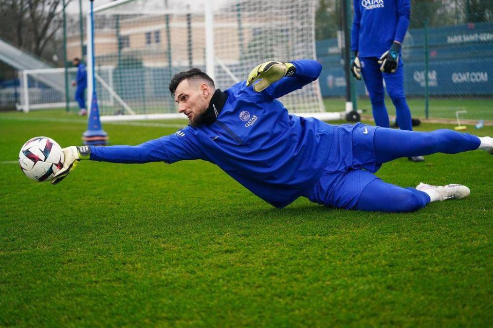 Futbolista del PSG sufre violento asalto agresión y secuestro