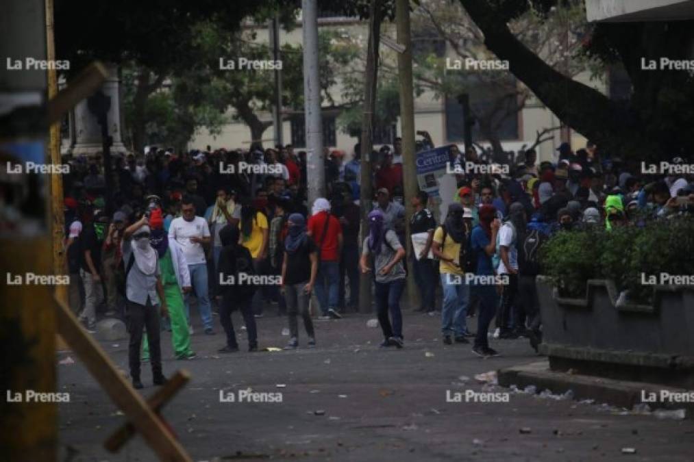 Impactantes Fotos De La Jornada De Protestas En Tegucigalpa