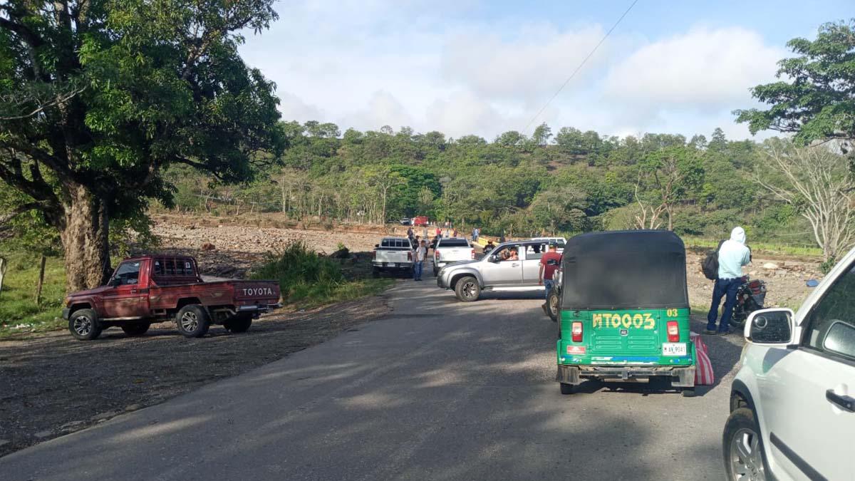 Crecida Del R O Aruco En Occidente Deja Incomunicados A Corqu N Y Bel N