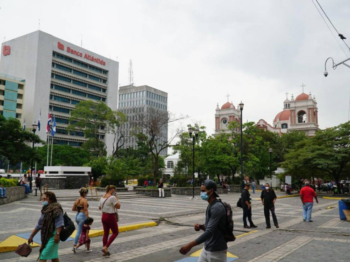 Ingreso De Vientos Dejar Lluvias Dispersas En Dos Regiones