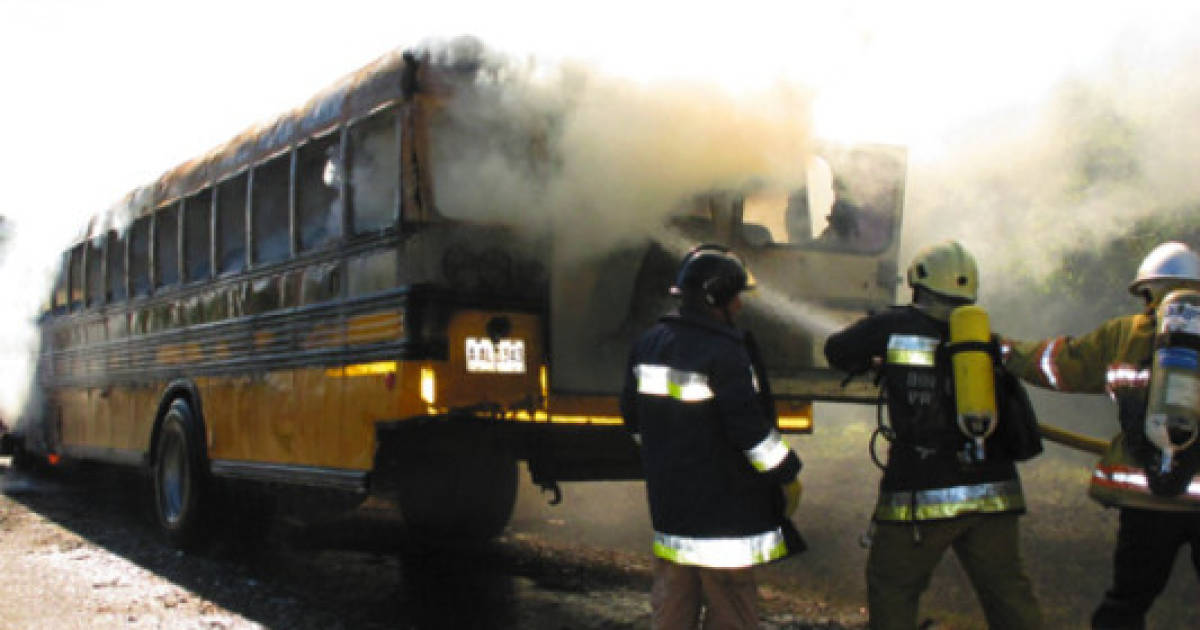 Pasajeros Se Salvan De Morir Al Incendiarse Bus