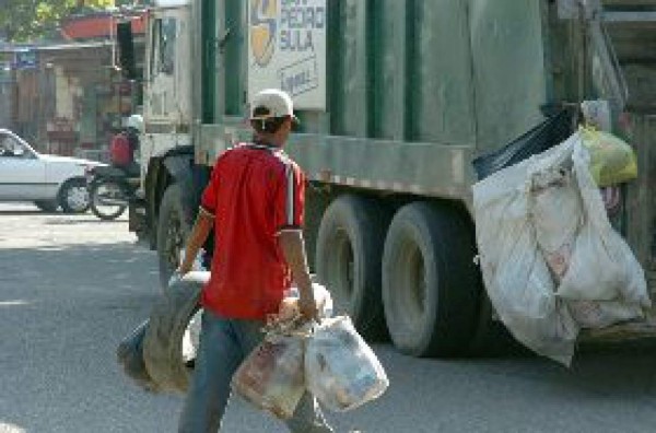 Según Fiscalía debe firmarse el contrato sobre la basura