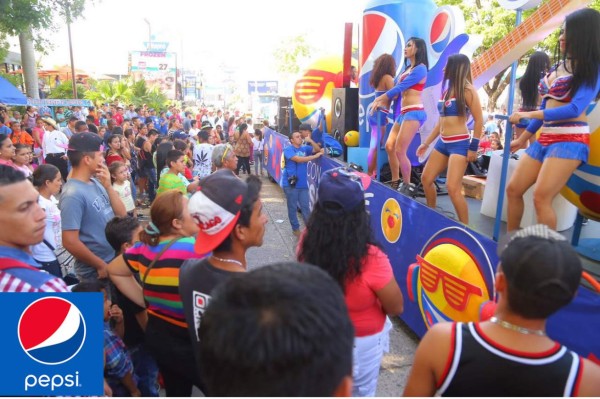 Fotos Del Ambiente En La Feria Juniana De San Pedro Sula