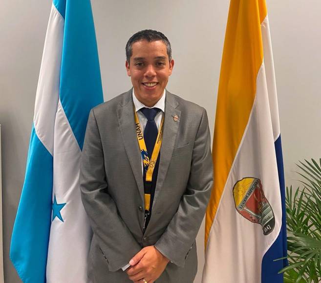 Quién es Odir Fernández el nuevo rector de la Unah