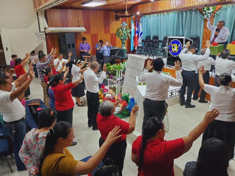 Iglesia Cristo Misionera De Las Brisas Celebra A Os De Evangelizar