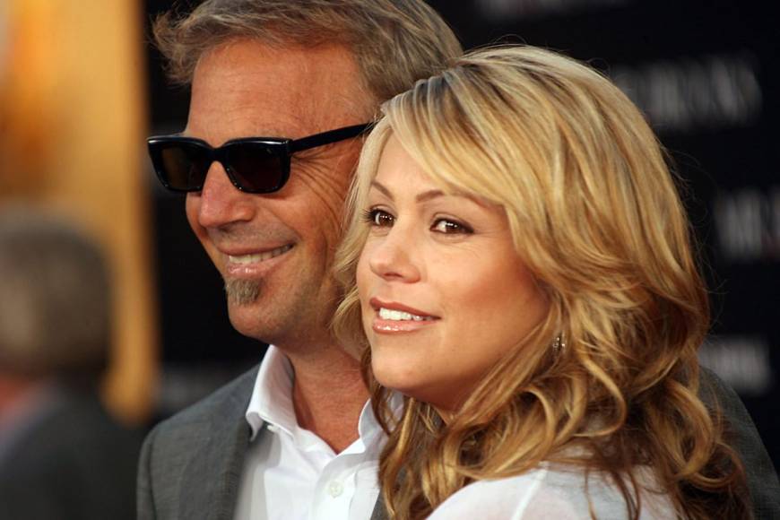 Kevin Costner dice que todavía ama a su ex Christine Baumgartner